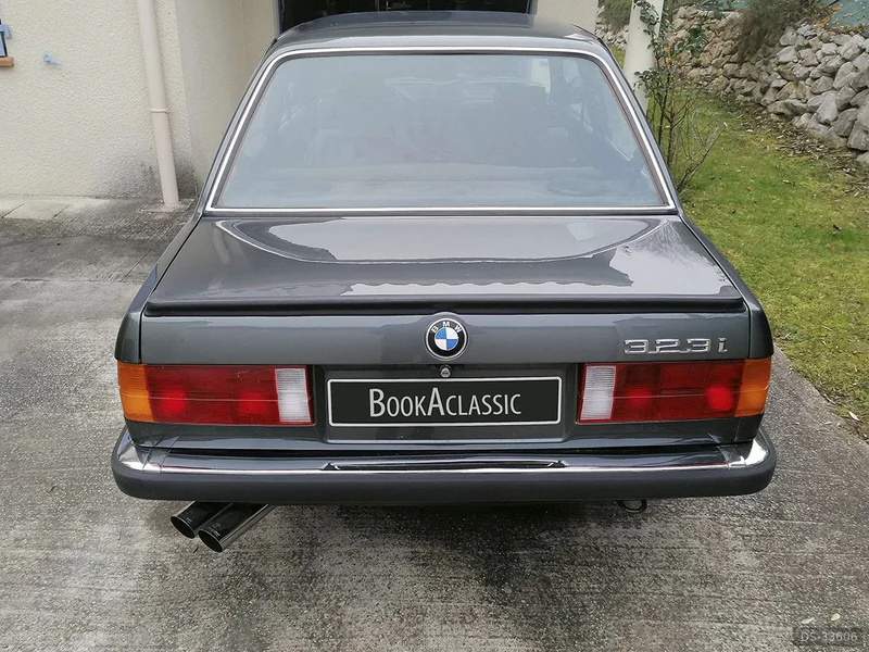 1983 BMW 323i E30 in Bouloc 3