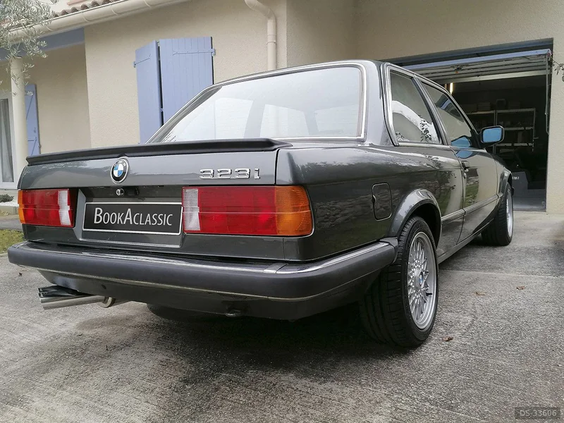 1983 BMW 323i E30 in Bouloc 2