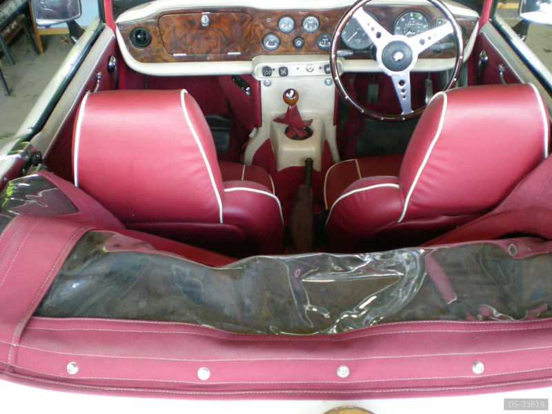 1969 Triumph TR6 in Dunstable 9