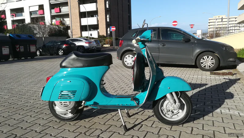 1970 Piaggio Vespa 50 R in Roma 1