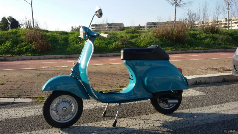 1970 Piaggio Vespa 50 R in Roma 3