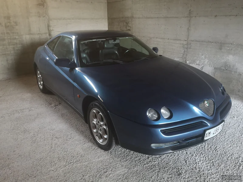 1997 Alfa Romeo Gtv 916c in Roma 2