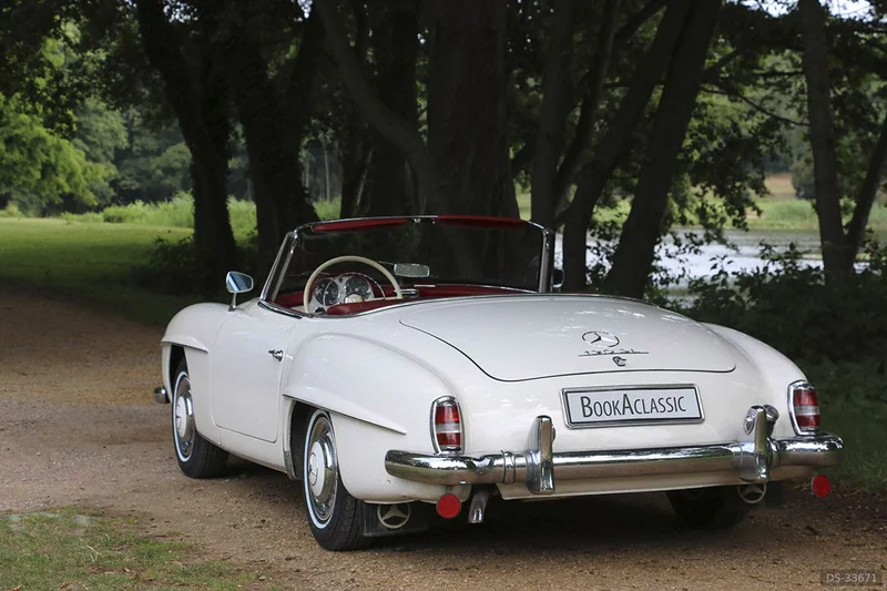 1960 Mercedes-Benz 190SL in Weybridge 8