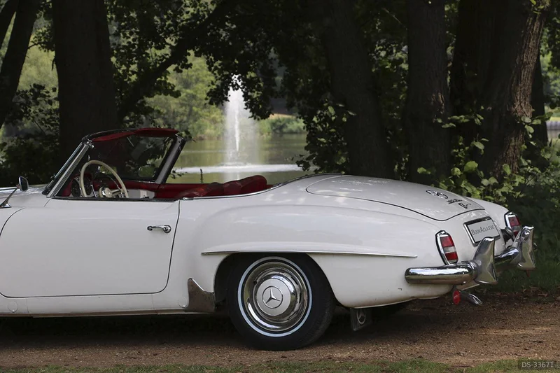 1960 Mercedes-Benz 190SL in Weybridge 6