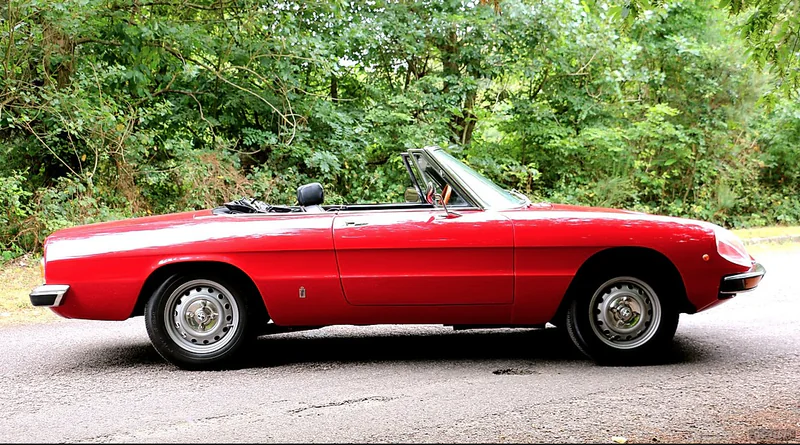 1976 Alfa Romeo 2000 Spider in Weybridge 4