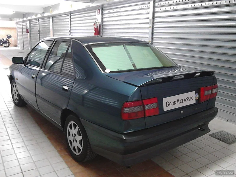 1995 Lancia Dedra in Napoli 2