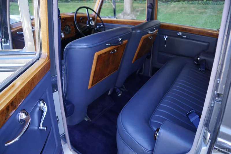 1952 Bentley MK VI in Derby 6