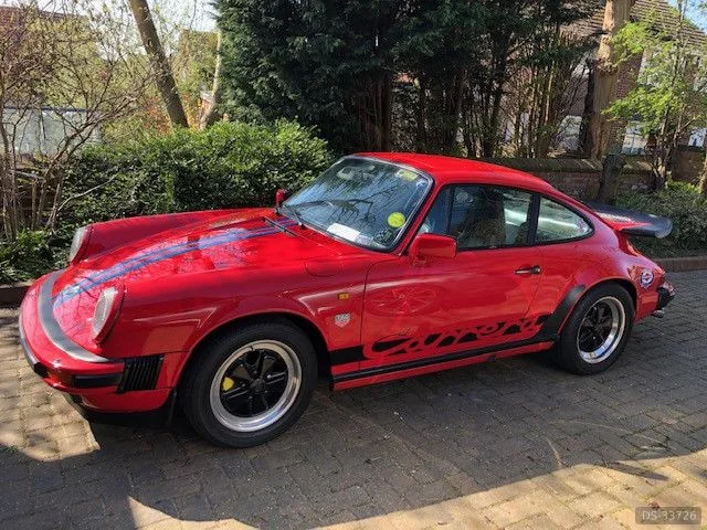 1985 Porsche 911  Carrera 3.2