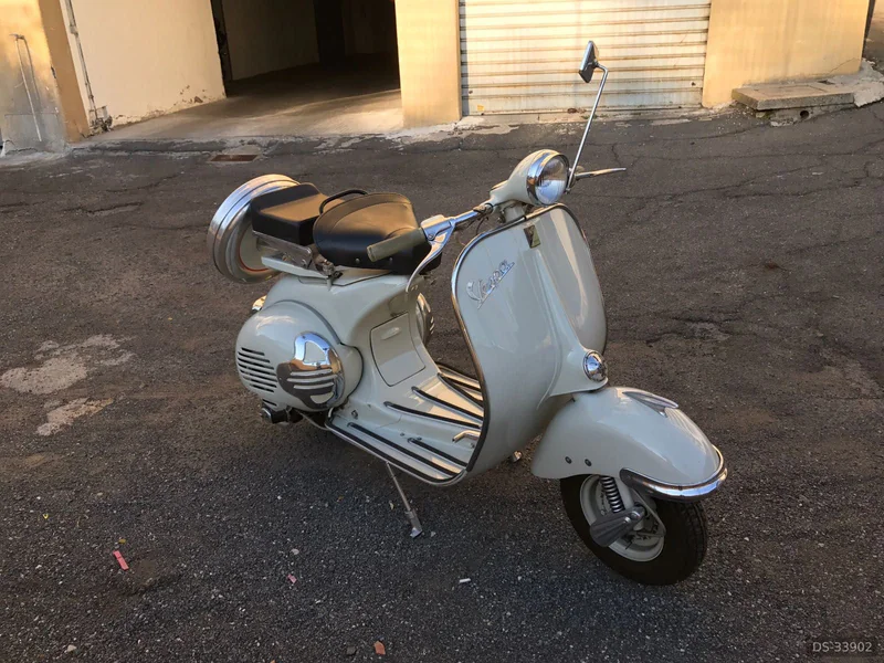 1957 Vespa Piaggio Struzzo in Roma