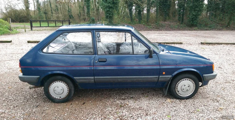 1988 Ford Fiesta in London 5