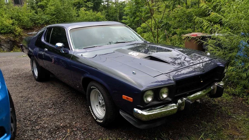 1974 Plymouth Roadrunner in Ste-adele 4