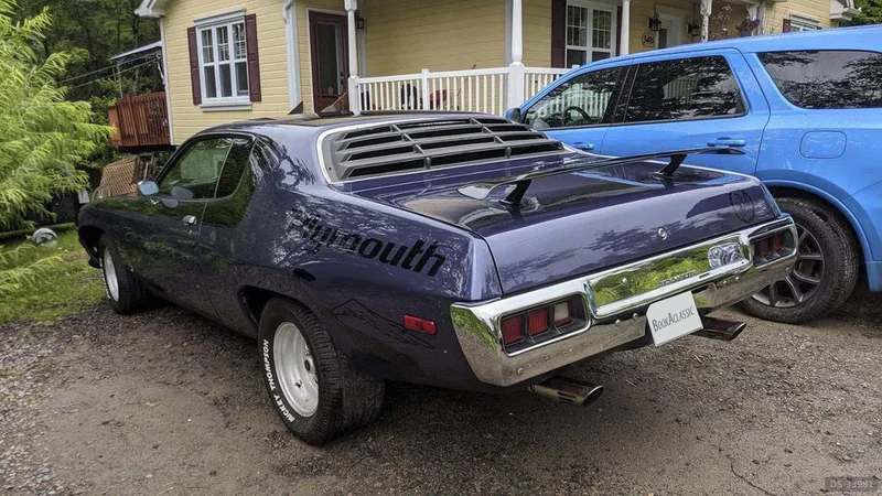 1974 Plymouth Roadrunner in Ste-adele 2