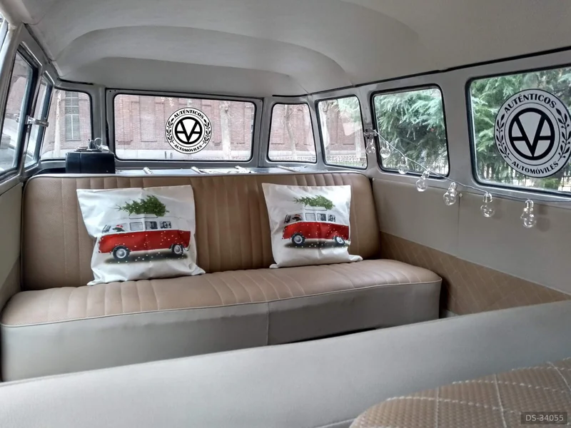 1975 Volkswagen T1 in Madrid 7