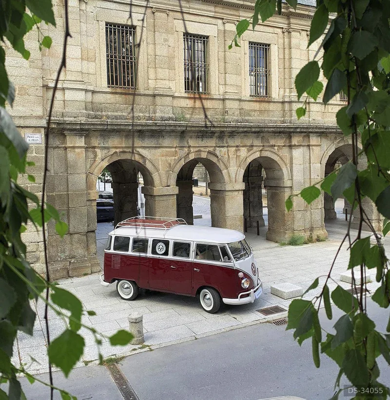 1975 Volkswagen T1 in Madrid 5