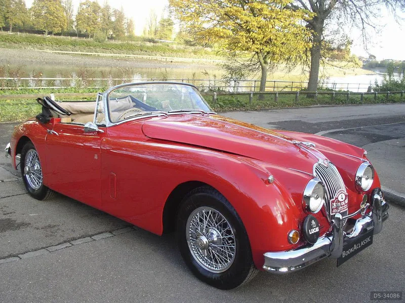 1958 Jaguar XK150 in Twickenham 10