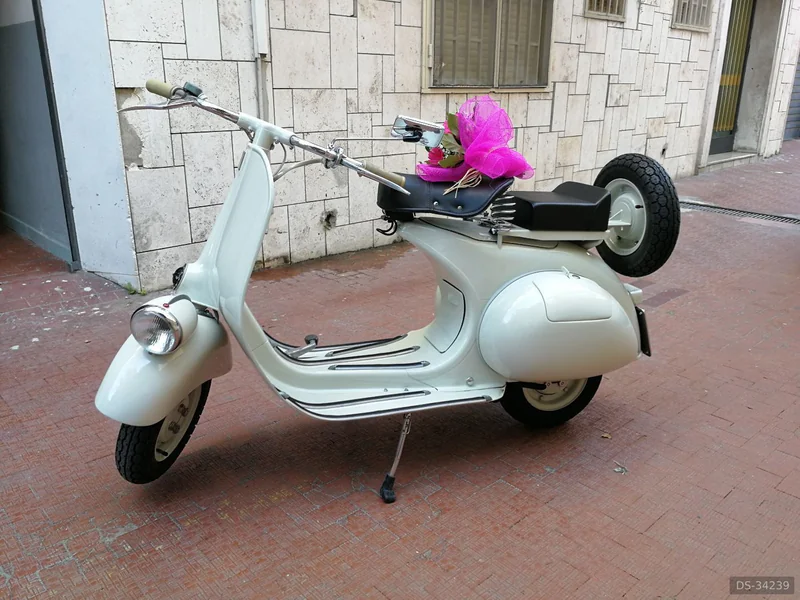 1957 Piaggio Piaggio Vespa 125 in Portici 6