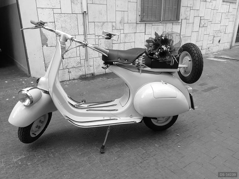 1957 Piaggio Piaggio Vespa 125 in Portici 7