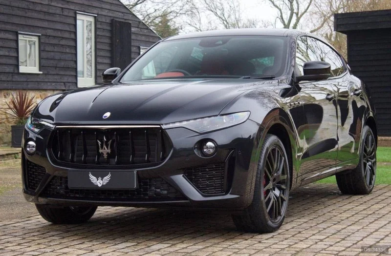 2020 Maserati LEVANTE in London 3