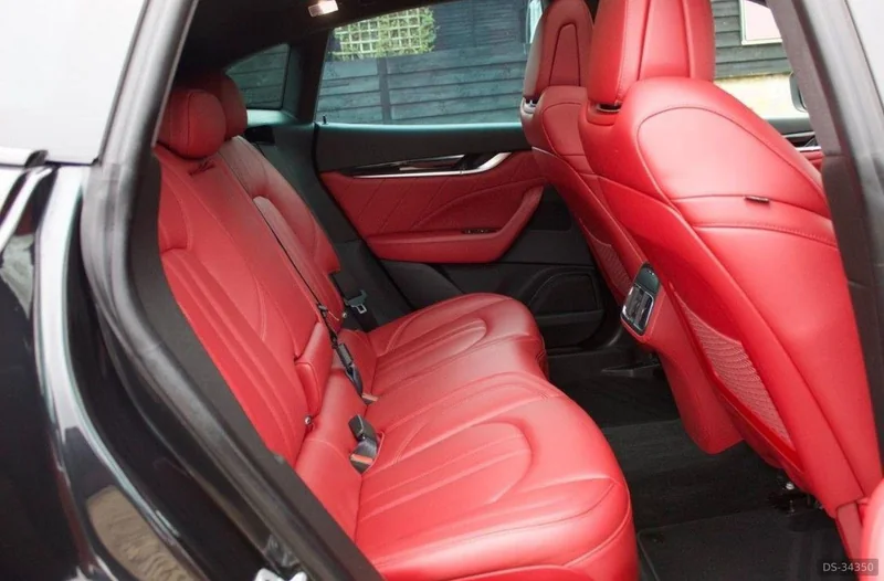 2020 Maserati LEVANTE in London 7