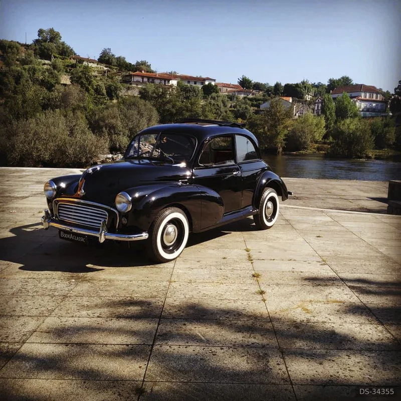 1954 Morris Minor in Arcos De Valdevez 5
