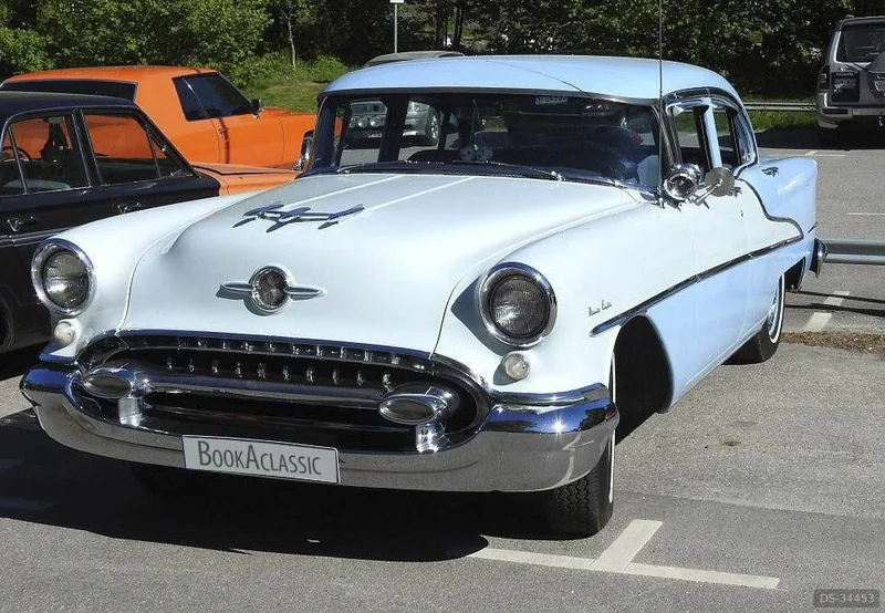 1955 Oldsmobile Ninety Eight in Trollhättan