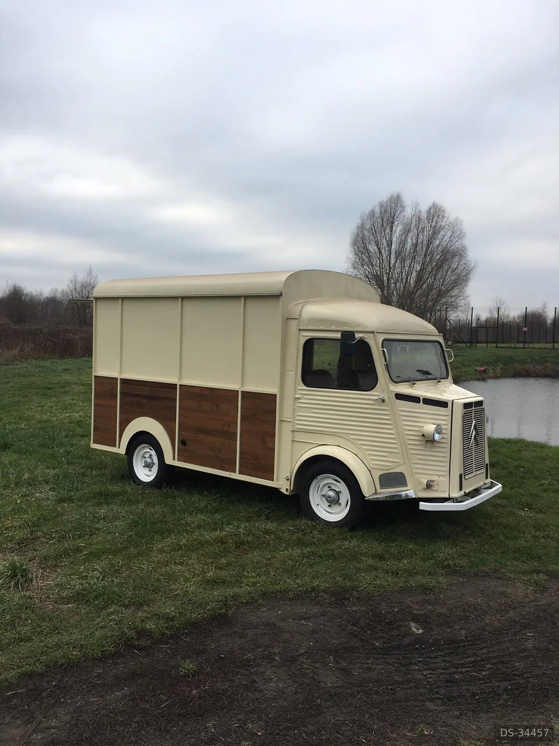 1973 Citroen Hy in Varsovie 3