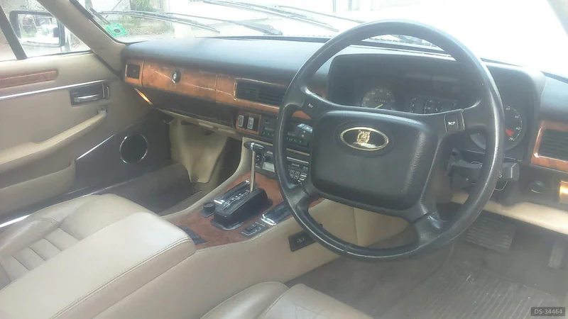 1990 Jaguar XJS in софия 3