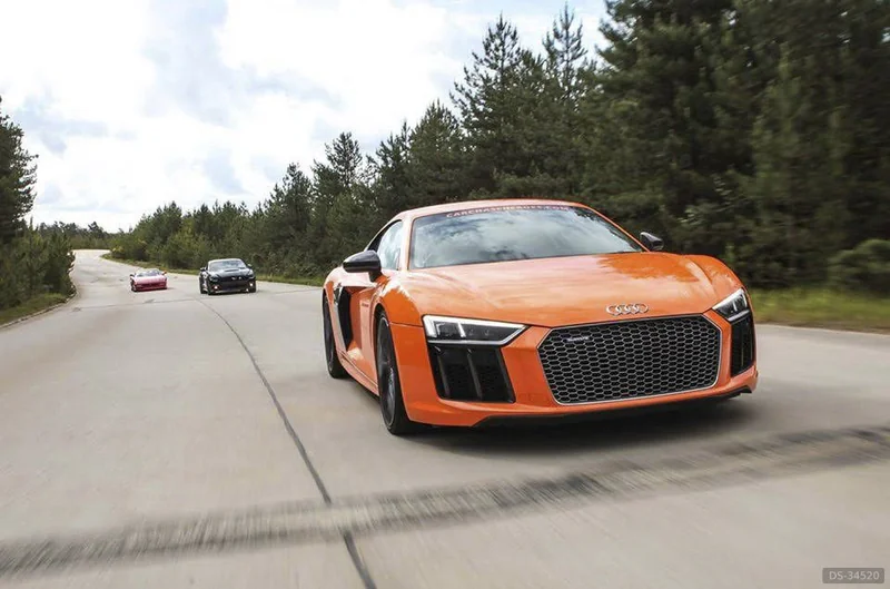 2016 Audi R8 V10 Plus in Cardiff 3