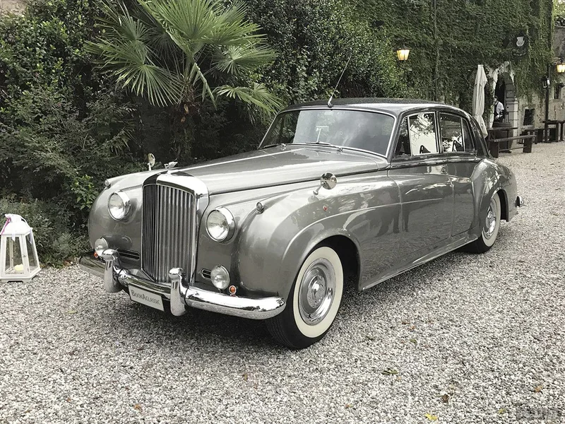 1956 Bentley S1 in Castelfranco Veneto