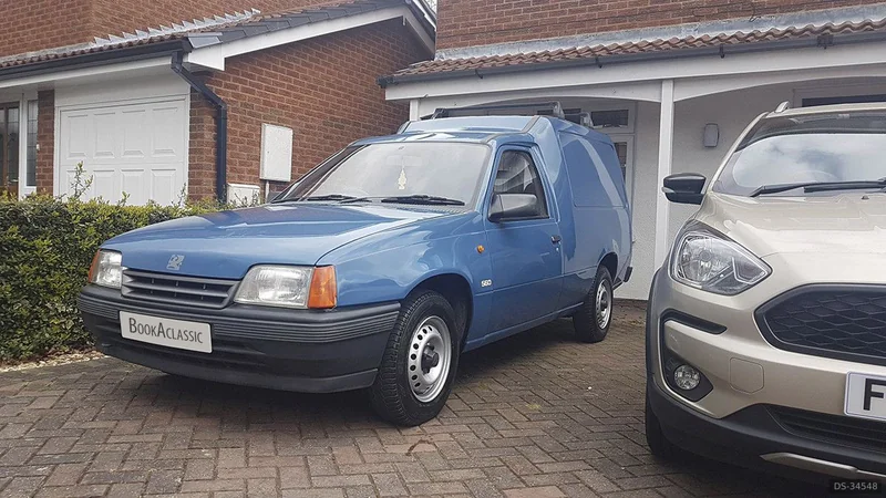 1989 Bedford Astramax in Derby 2