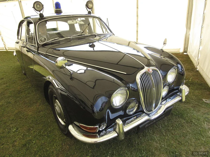 1968 Jaguar S Type in London 4