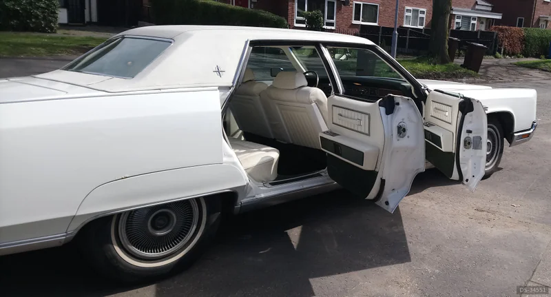 1972 Lincoln Continental in Manchester 2