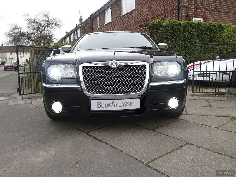 2009 Chrysler 300c in Manchester 2