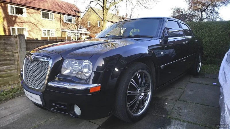 2009 Chrysler 300c in Manchester 3