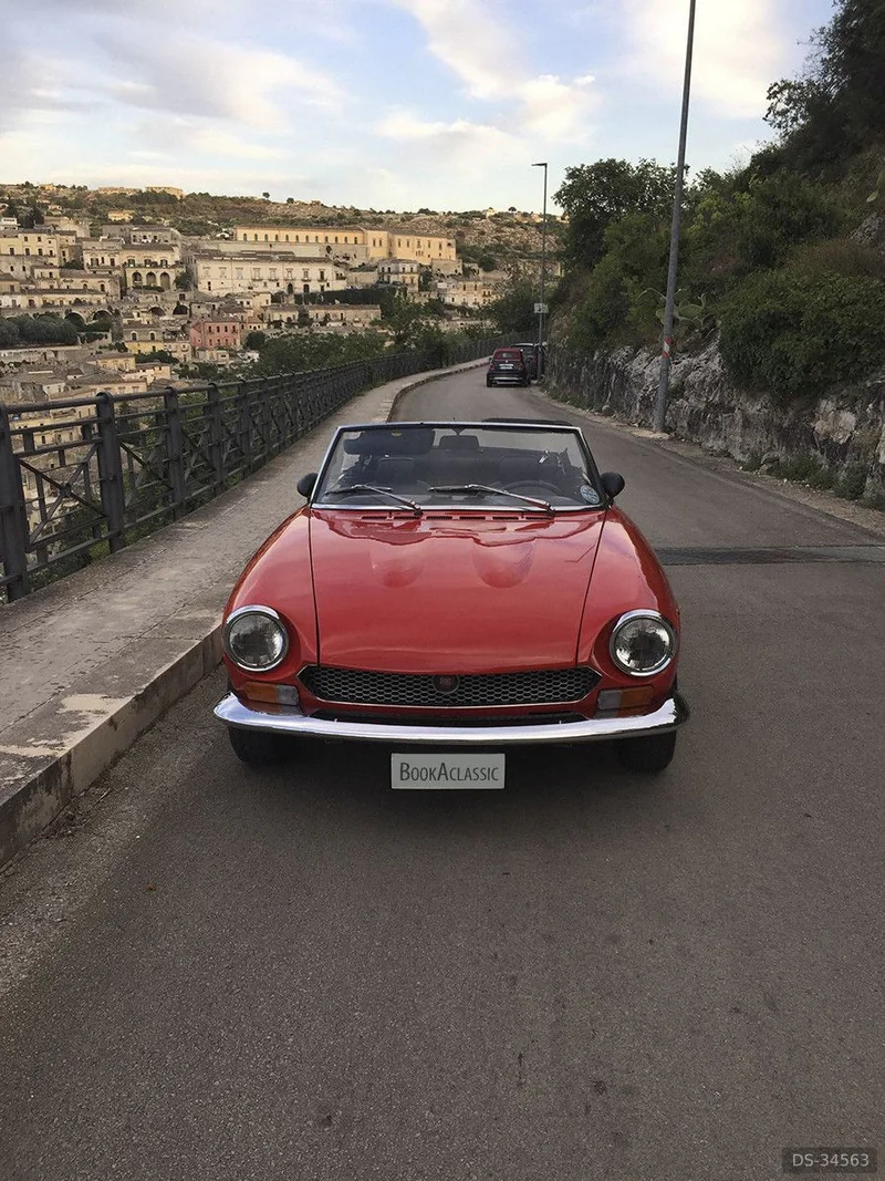 1973 Fiat 124 Spider Sport in Modica 5
