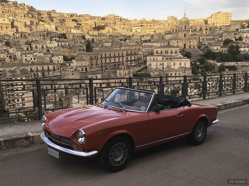 1973 Fiat 124 Spider Sport in Modica 4