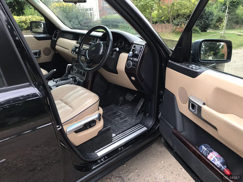 2004 Land Rover Range Rover in London 6