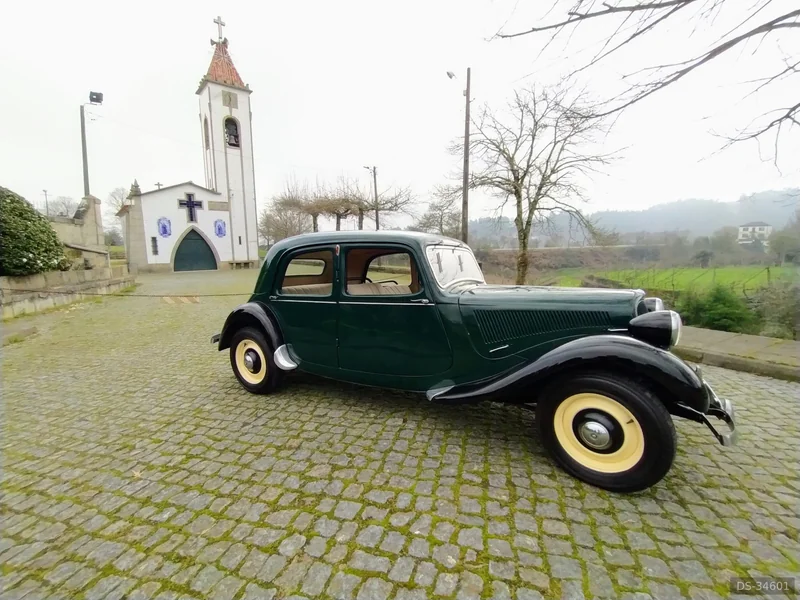 1947 Citroen 11bl in Vila Meã, Amarante 5