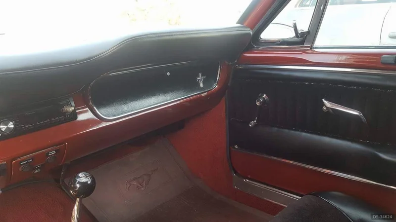 1965 Ford Mustang in Maurage 7