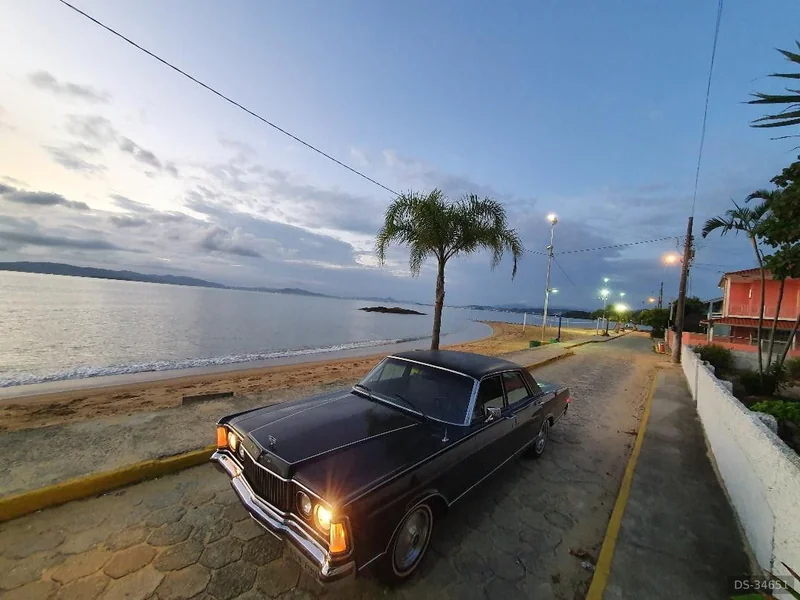 1980 Ford Landau in Florianópolis 2