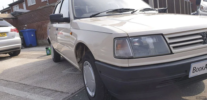 1988 Peugeot 309 in Denbighshire 10