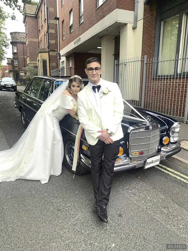 1972 Mercedes-Benz 280 SE 4.5 in Twickenham 3