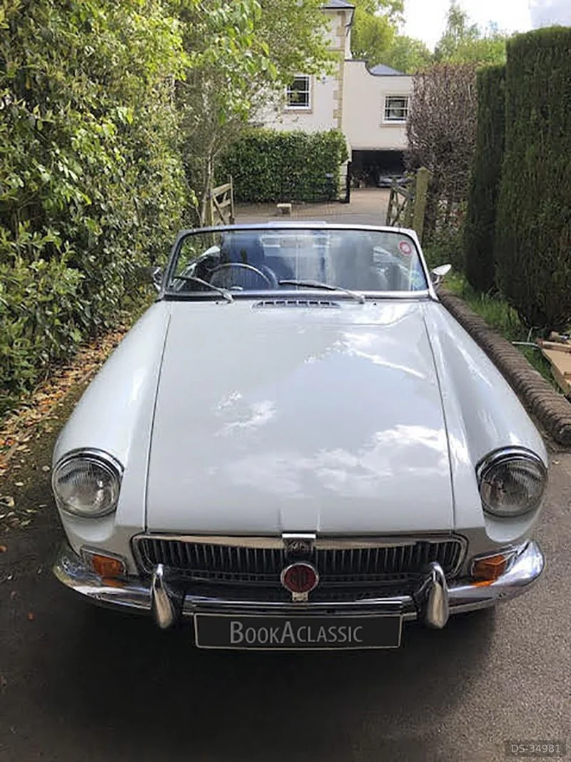 1971 MG B in Tunbridge Wells 4