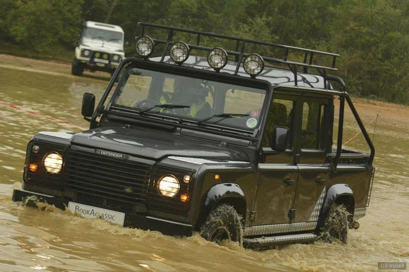 2001 Land Rover 110 Defender LE Tomb Raider in Great Barford 7