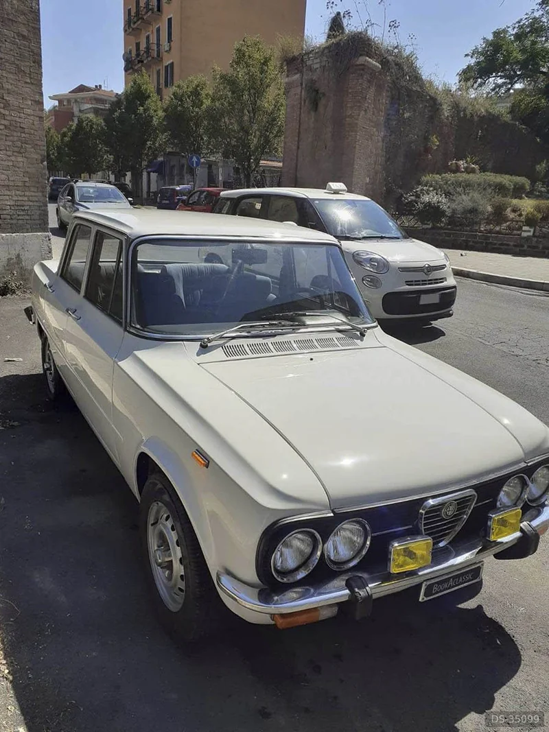 1970 Alfa Romeo Giulia in Roma 2
