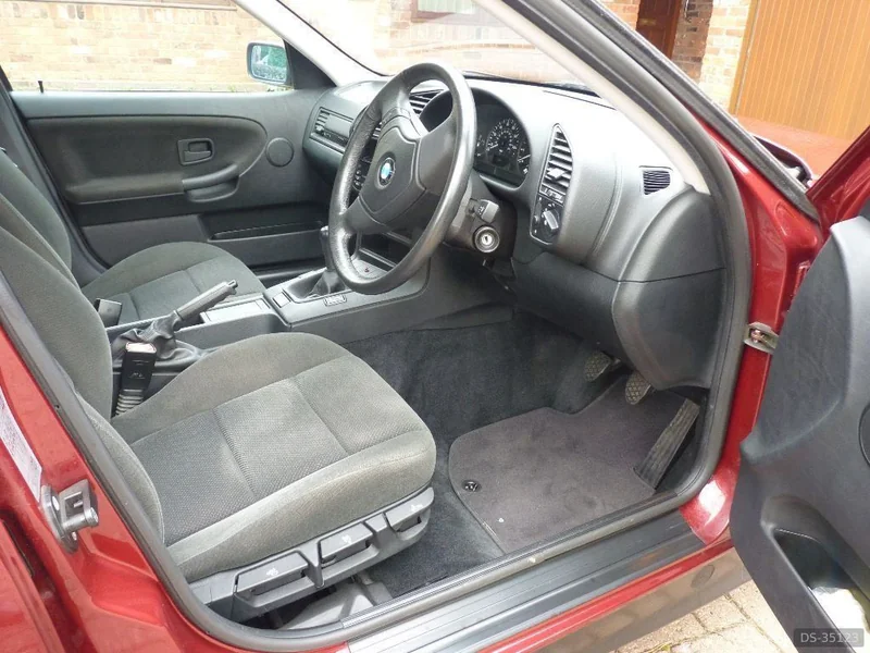 1997 BMW E36 - 316 in Leicester 4