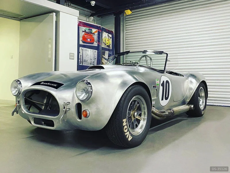 1969 AC Cobra 427sc in Aylesbury 5