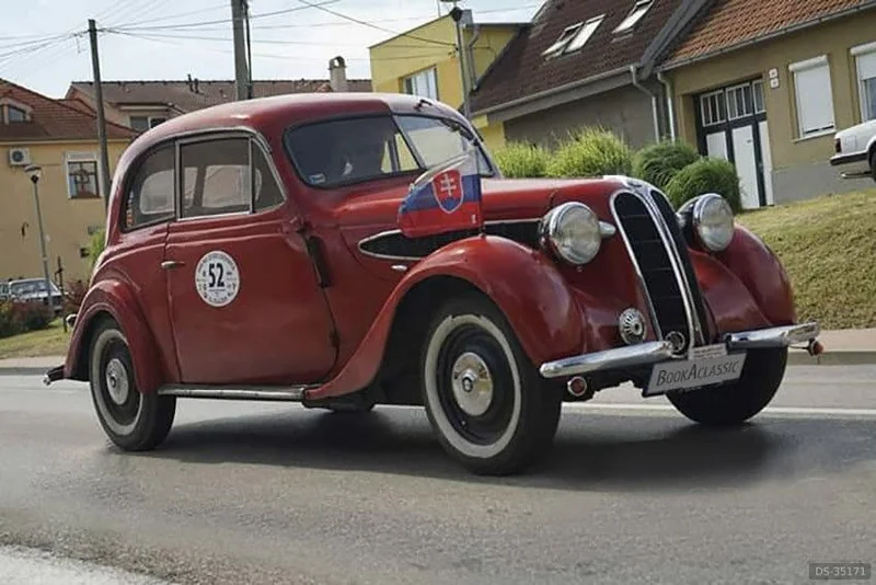 1937 BMW 320 in Radimov 2