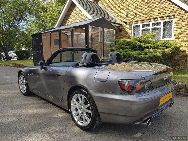 2005 Honda S2000 in Amersham 3