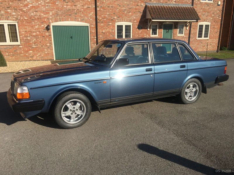 1986 Volvo 240 GlE in Barnby Moor, Retford